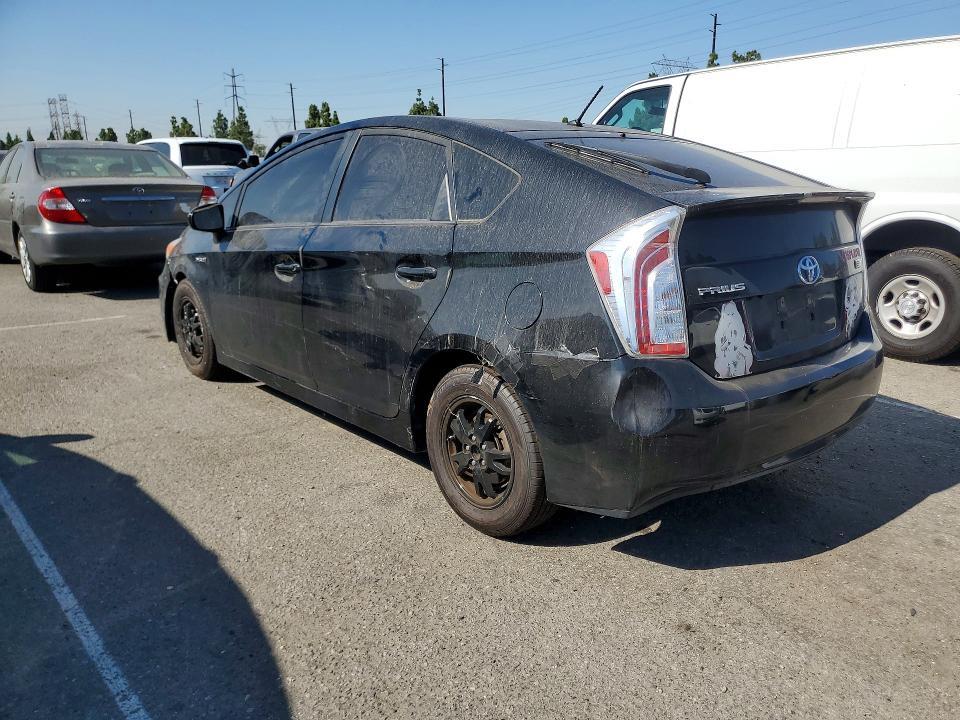 2015 TOYOTA PRIUS TWO — Фото 2 из 12