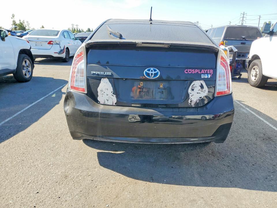 2015 TOYOTA PRIUS TWO — Фото 6 из 12