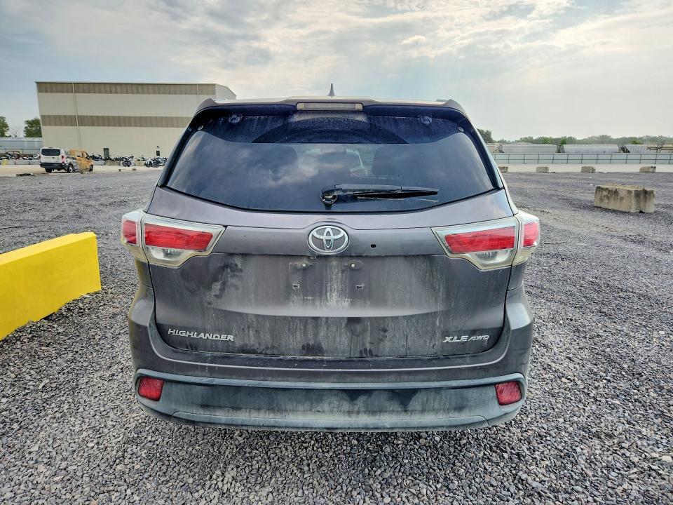 2014 TOYOTA HIGHLANDER XLE — Фото 6 из 13