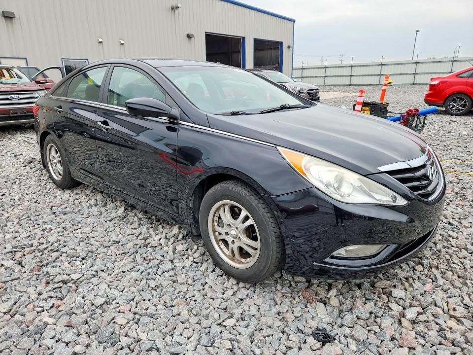 5NPEB4ACXDH619892 2013 HYUNDAI SONATA photo no. 4