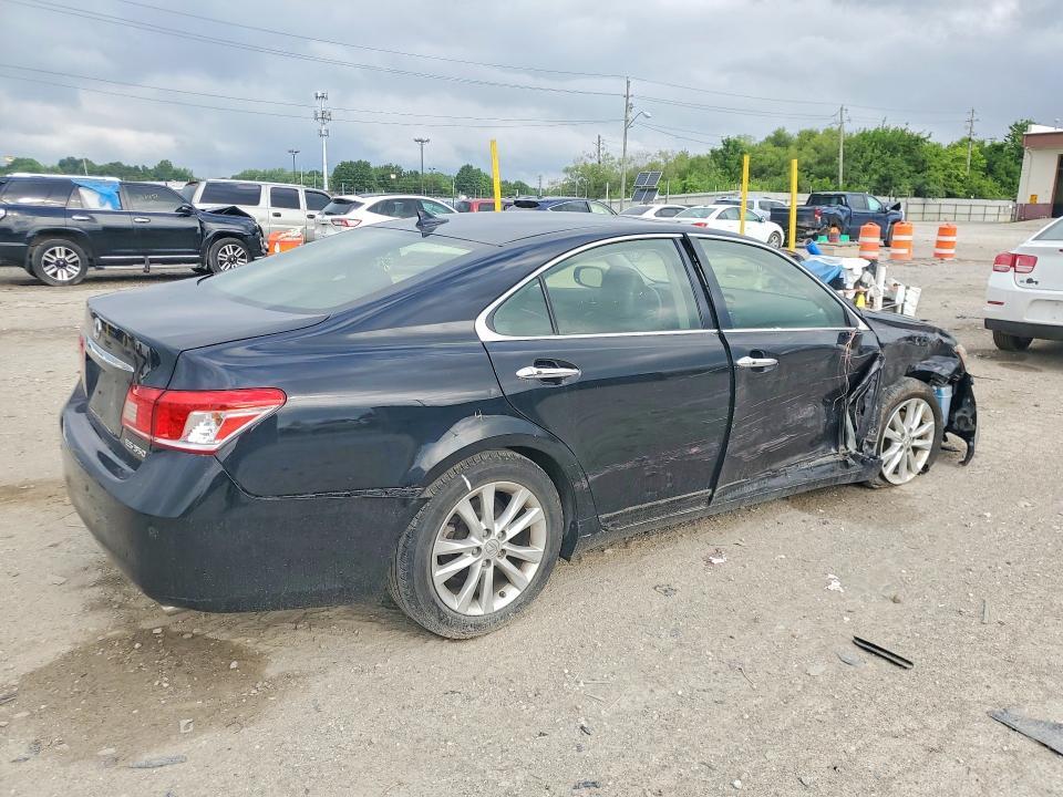 2012 LEXUS ES 350 — Фото 3 из 12