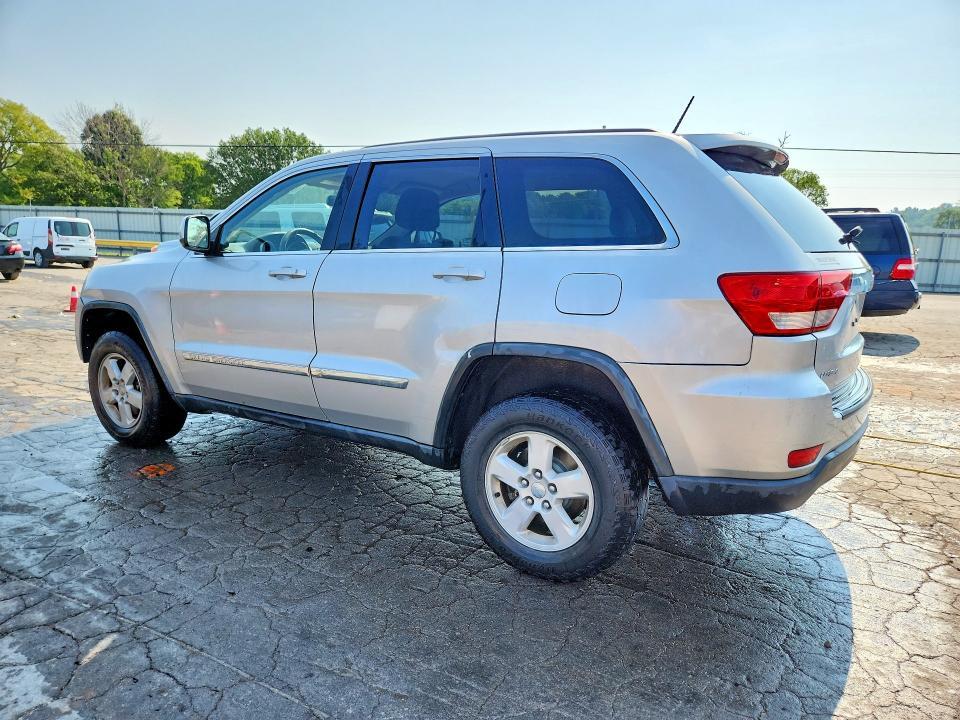 2012 JEEP GRAND CHEROKEE LAREDO — Фото 2 из 14