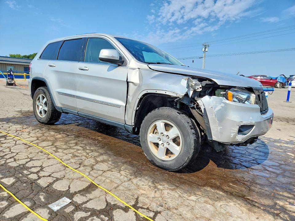 2012 JEEP GRAND CHEROKEE LAREDO — Фото 4 из 14