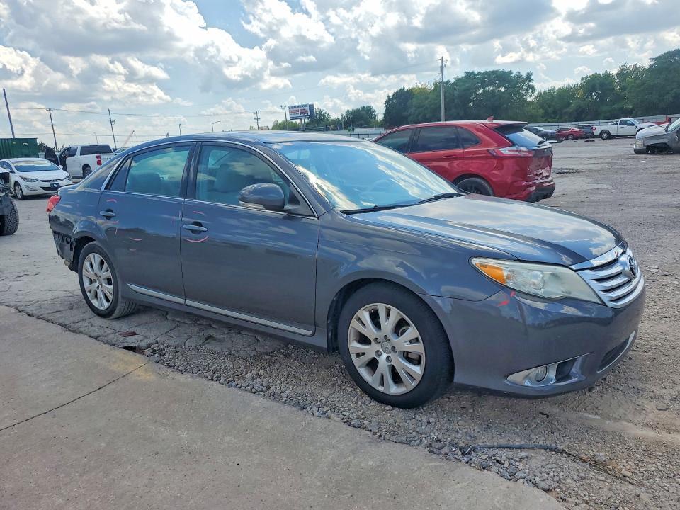 2012 TOYOTA AVALON BASE — Фото 4 из 12