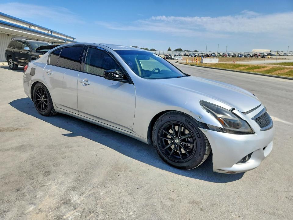 2012 INFINITI G37 SEDAN JOURNEY — Фото 4 из 13