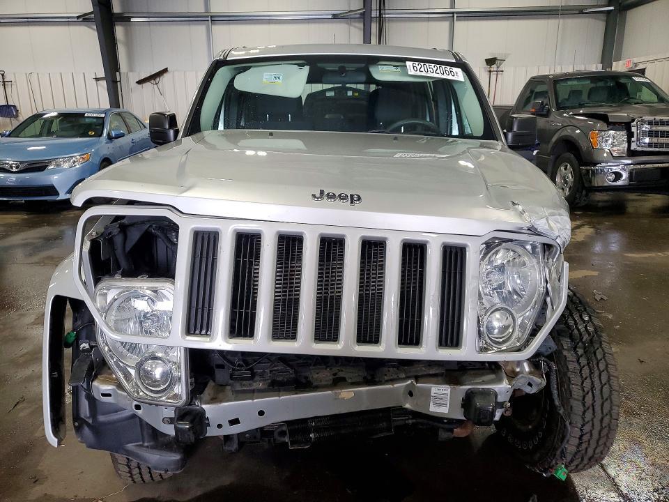 1J4PN2GK4BW555997 2011 JEEP LIBERTY photo no. 5