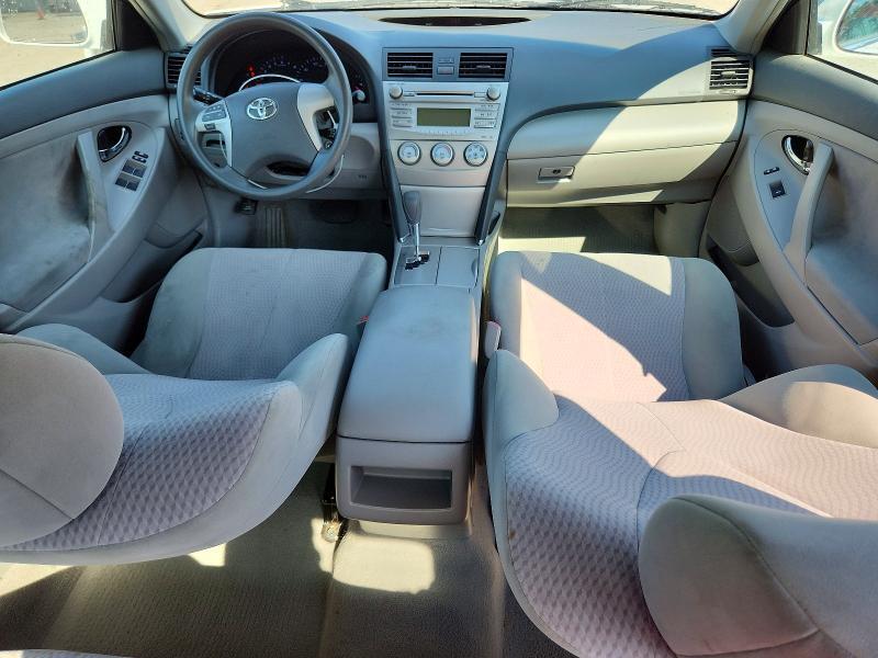 2011 TOYOTA CAMRY LE — Фото 8 из 12