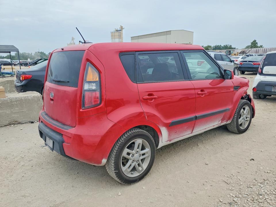 2011 KIA SOUL + — Фото 3 из 12