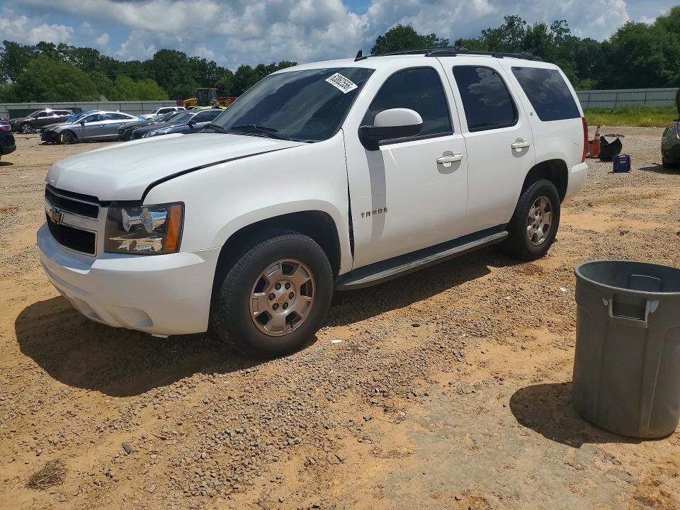 2010 CHEVROLET TAHOE 1GNUCBE04AR108185