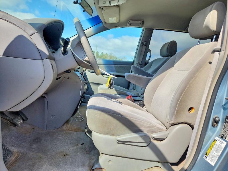 2005 TOYOTA SIENNA LE 7 PASSENGER — Фото 7 из 13