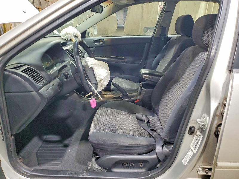 2003 TOYOTA CAMRY SE — Фото 7 из 12