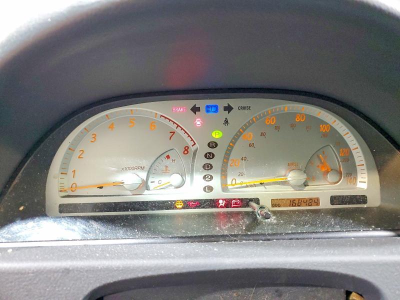 2003 TOYOTA CAMRY SE — Фото 9 из 12
