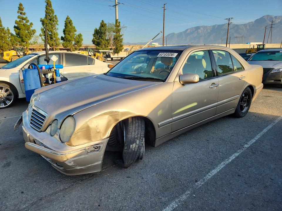 2001 MERCEDES-BENZ E WDBJF65J71B166267