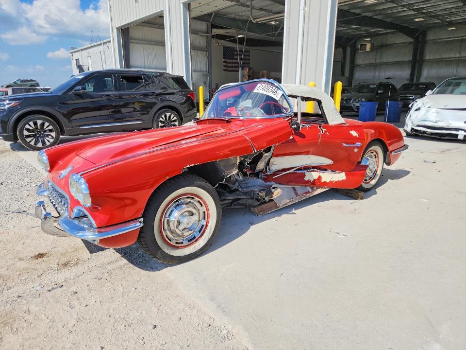 1960 CHEVROLET CORVETTE