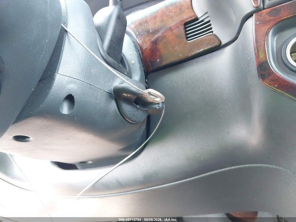 4N2ZN15TX2D818880 2002 NISSAN QUEST photo no. 11