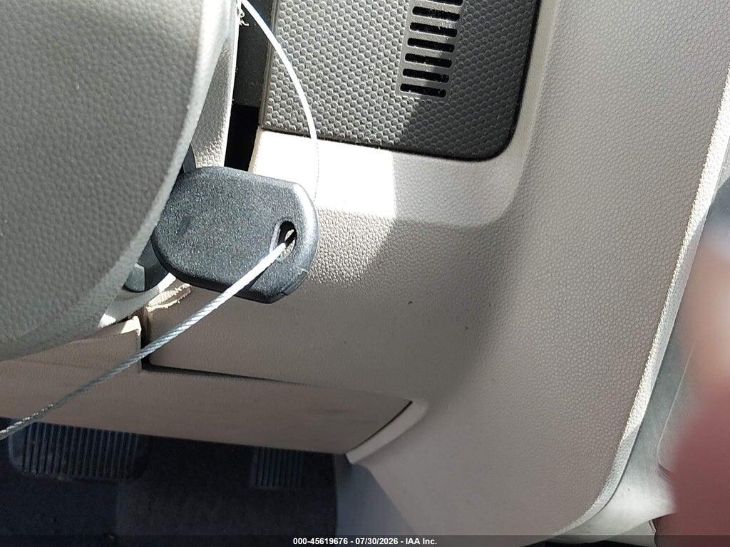 1FMCU03178KE01711 2008 FORD ESCAPE photo no. 11