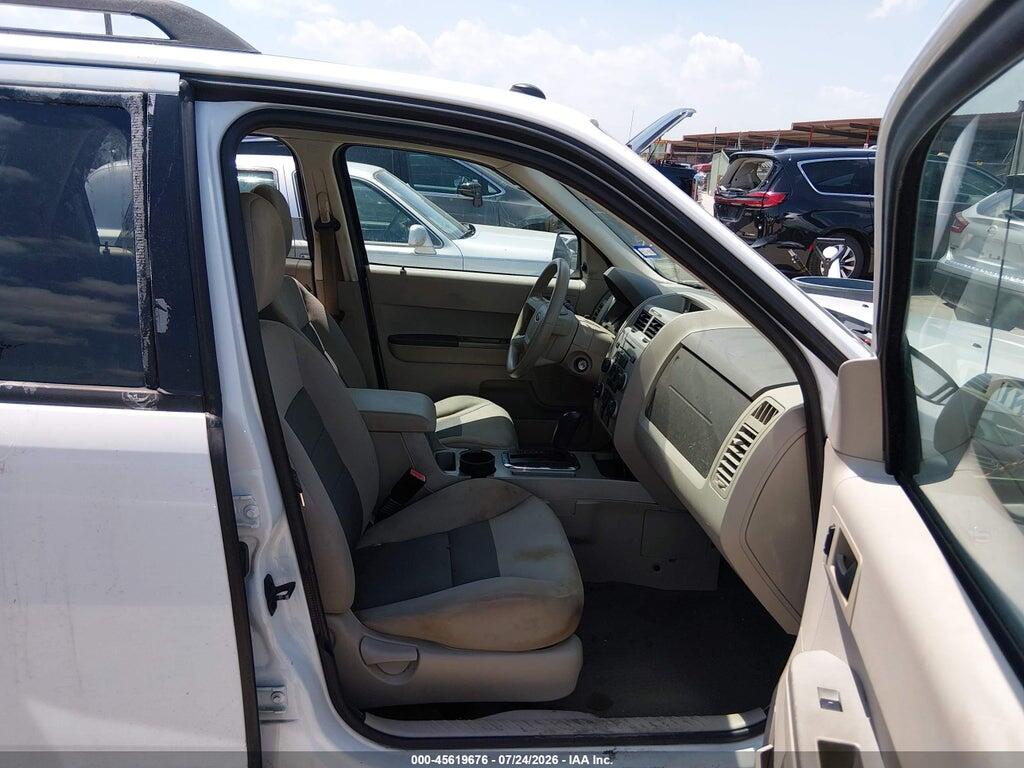 1FMCU03178KE01711 2008 FORD ESCAPE photo no. 5