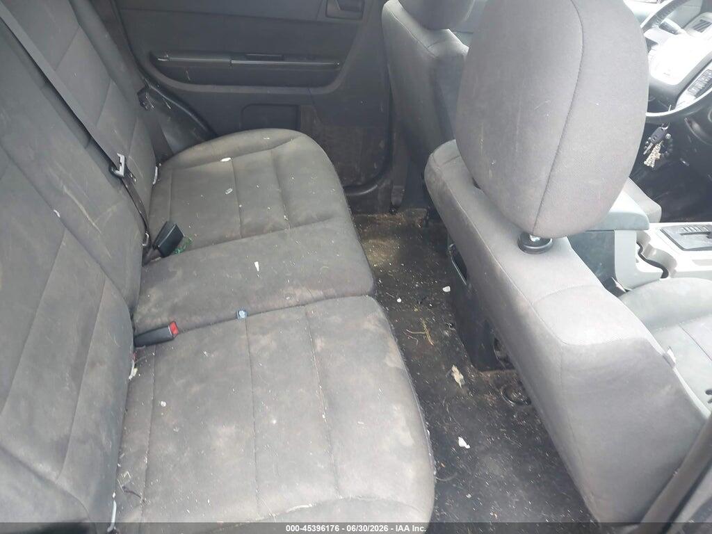 1FMCU9DG6AKC82773 2010 FORD ESCAPE photo no. 8
