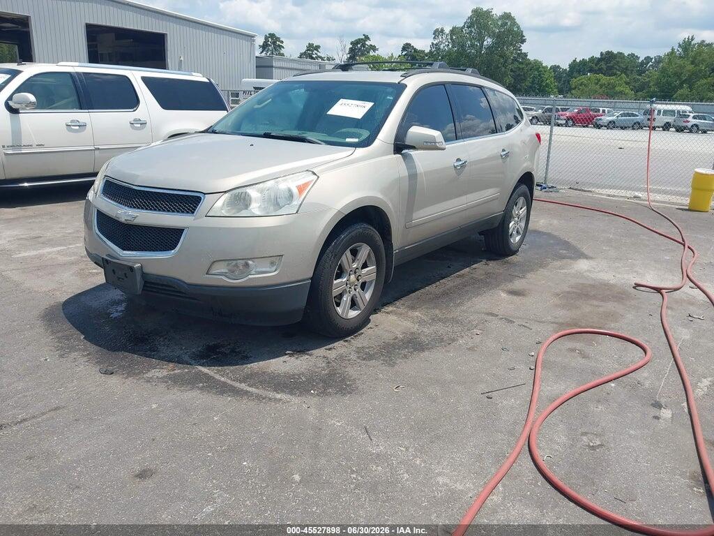 1GNLRGED2AJ246025 2010 CHEVROLET TRAVERSE photo no. 2
