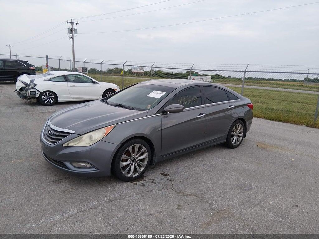 5NPEC4AC6BH109789 2011 HYUNDAI SONATA photo no. 2