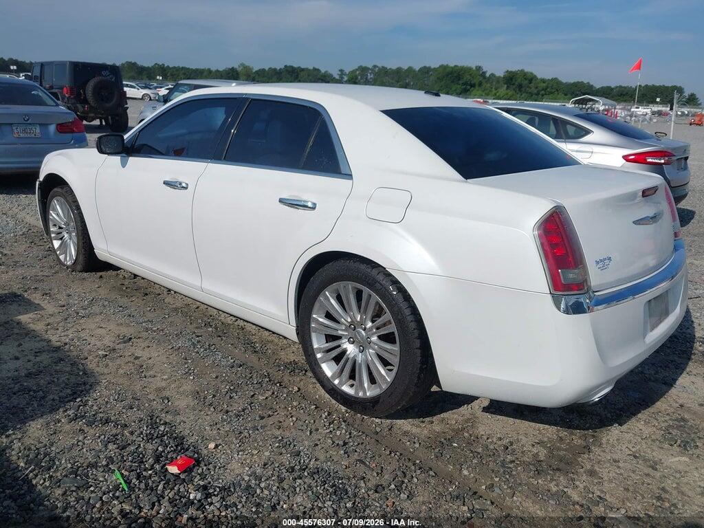 2C3CA5CG1BH528620 2011 CHRYSLER 300 photo no. 3
