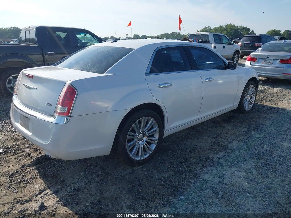 2C3CA5CG1BH528620 2011 CHRYSLER 300 photo no. 4