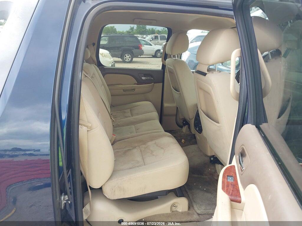 3GNMCEE06BG326793 2011 CHEVROLET AVALANCHE 1500 photo no. 8