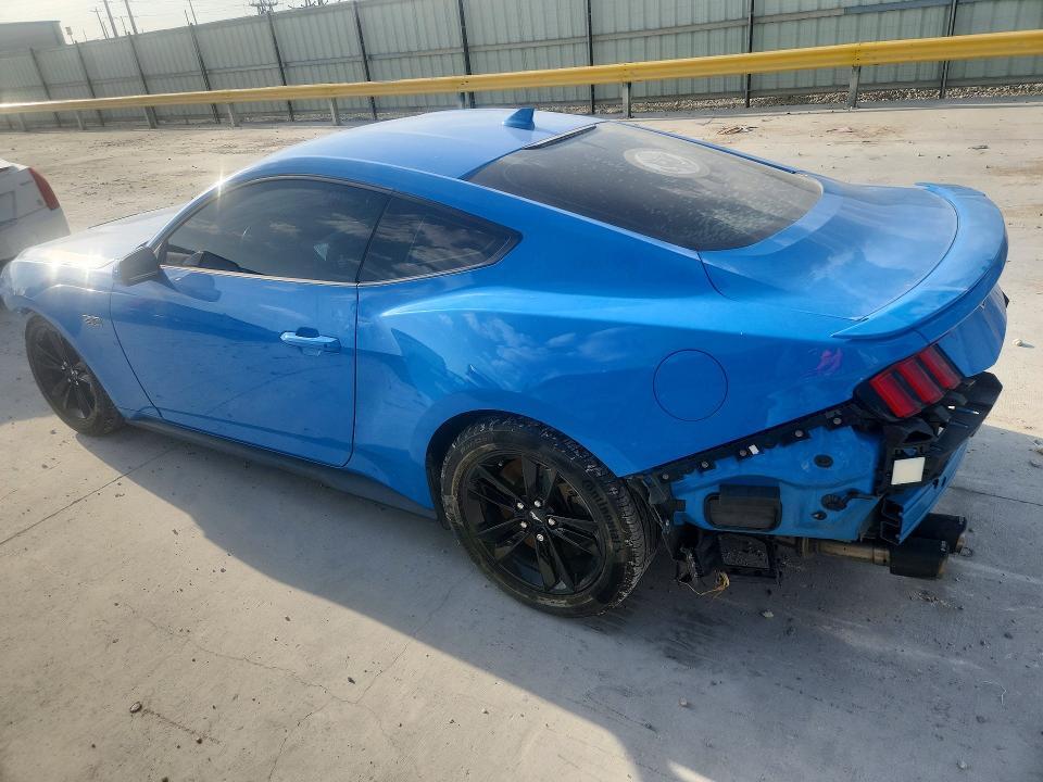 1FA6P8CF9R5415070 2024 FORD MUSTANG photo no. 2