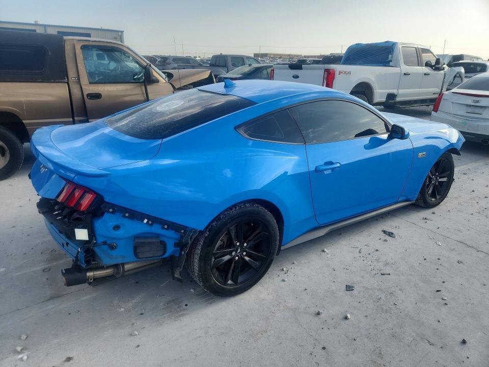 1FA6P8CF9R5415070 2024 FORD MUSTANG photo no. 3