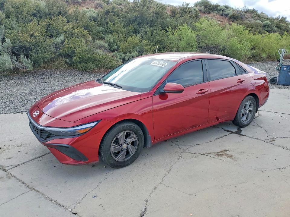 2024 HYUNDAI ELANTRA KMHLL4DG7RU740018