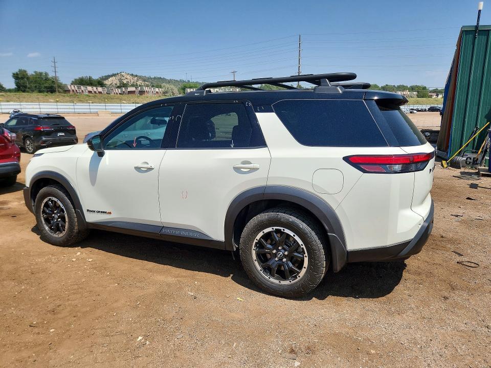 2023 NISSAN PATHFINDER SV — Фото 2 из 12