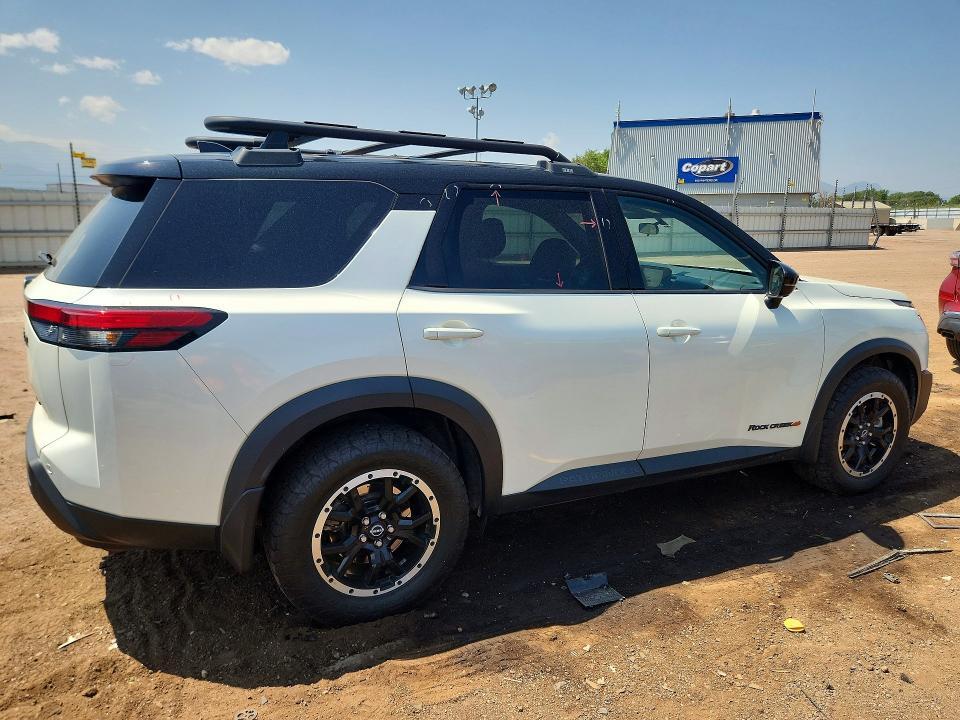 2023 NISSAN PATHFINDER SV — Фото 3 из 12