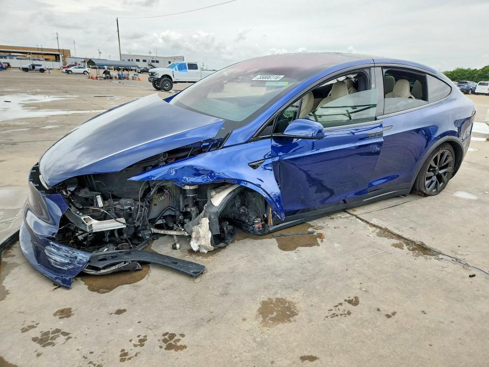 2022 TESLA MODEL X 7SAXCBE50NF334191