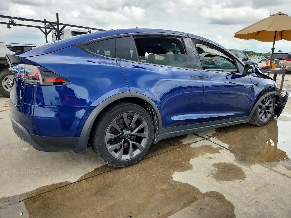 7SAXCBE50NF334191 2022 TESLA MODEL X photo no. 3