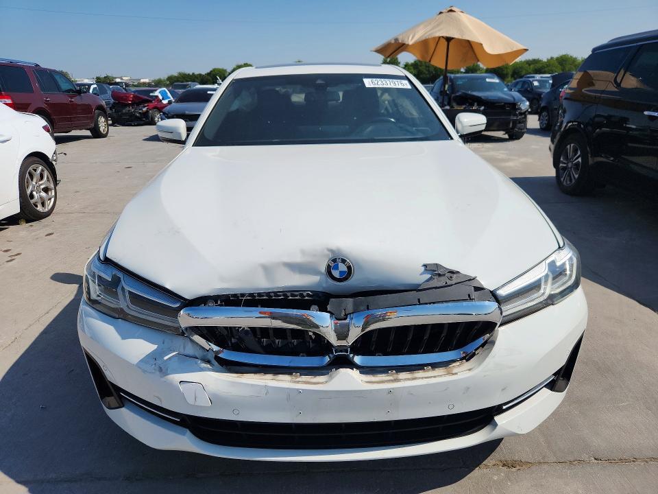 2021 BMW 530 I — Фото 9 из 16