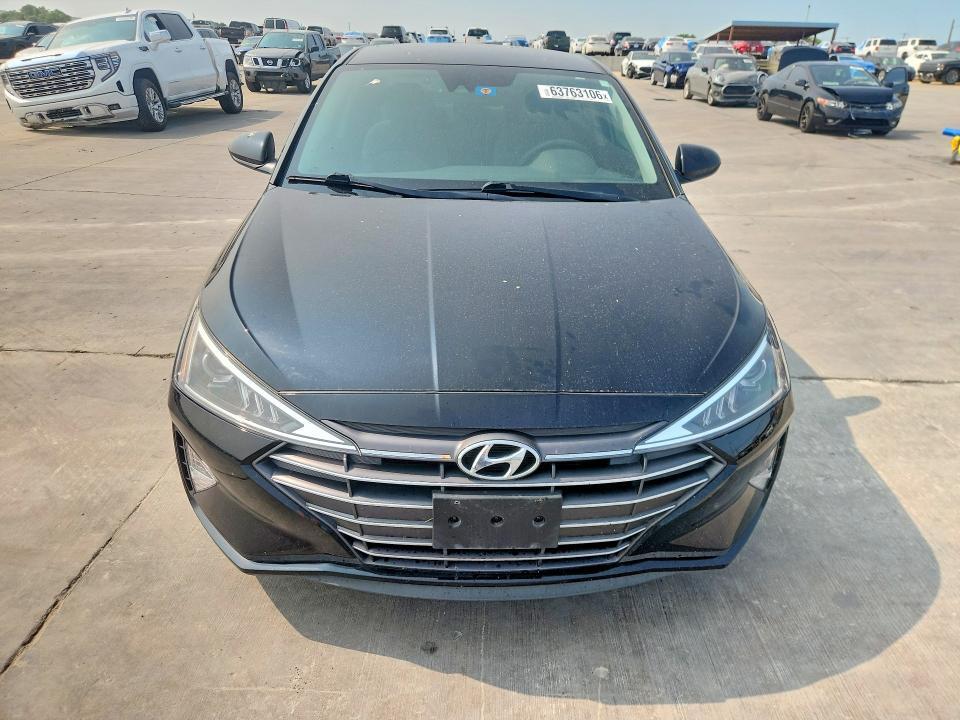 2020 HYUNDAI ELANTRA SEL — Фото 5 из 12
