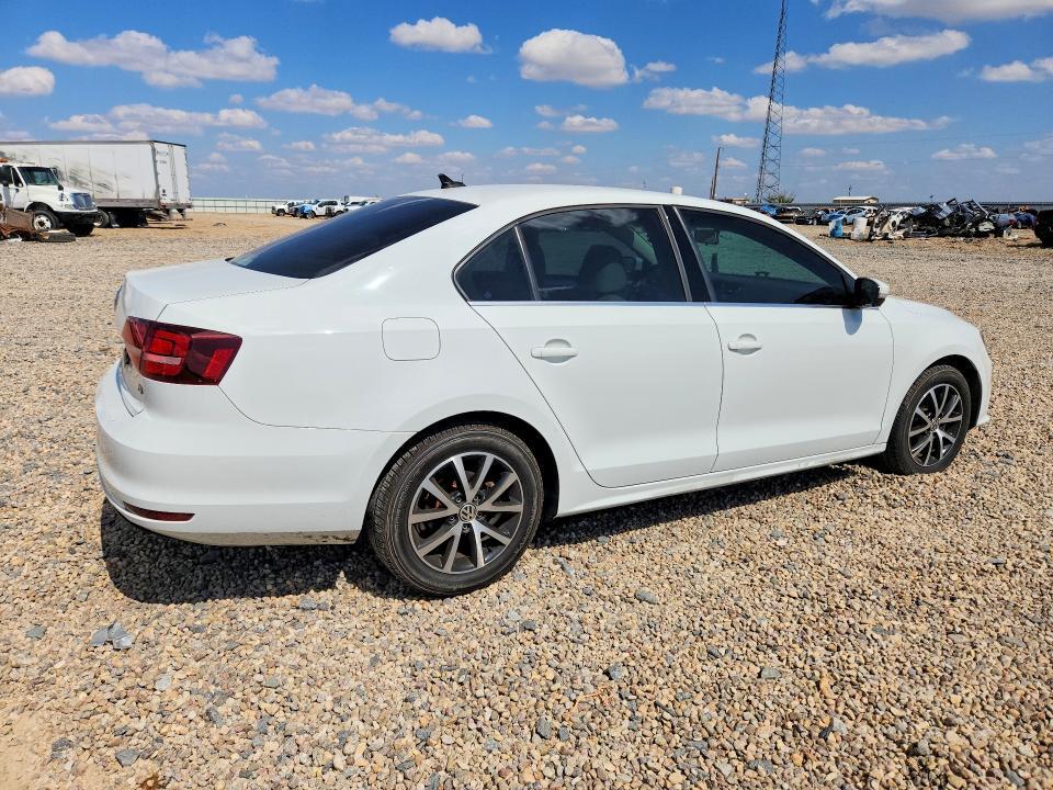 2017 VOLKSWAGEN JETTA SE — Фото 3 из 12