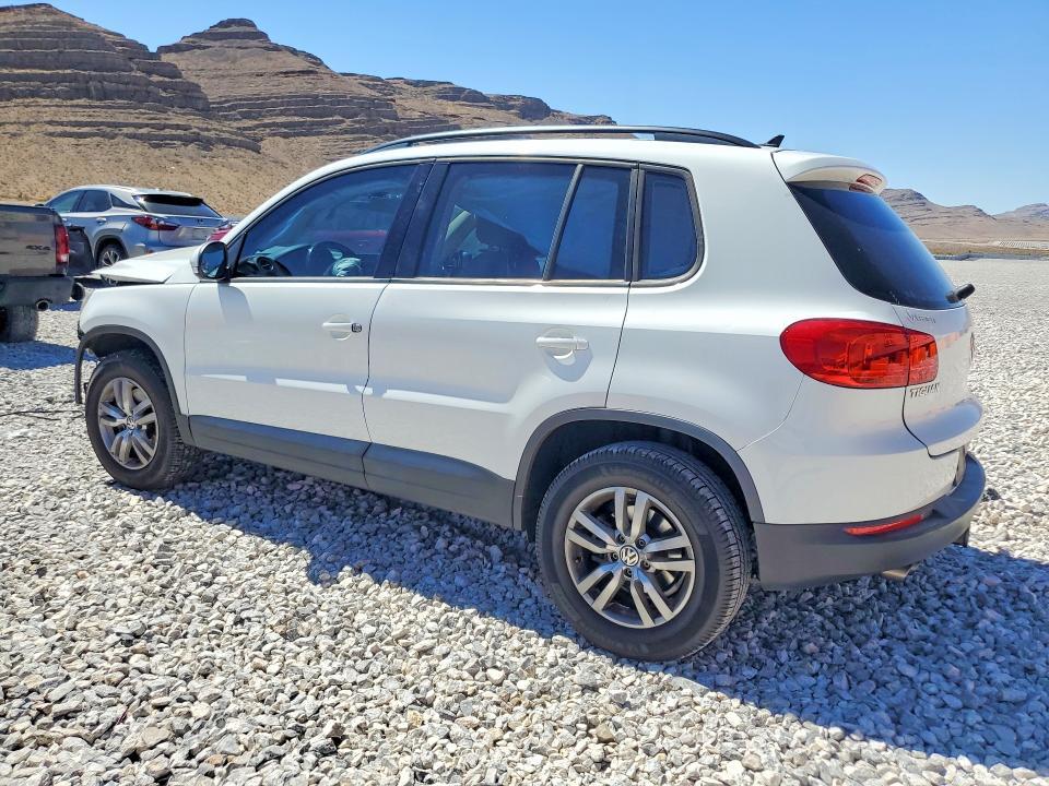 2017 VOLKSWAGEN TIGUAN S — Фото 2 из 13