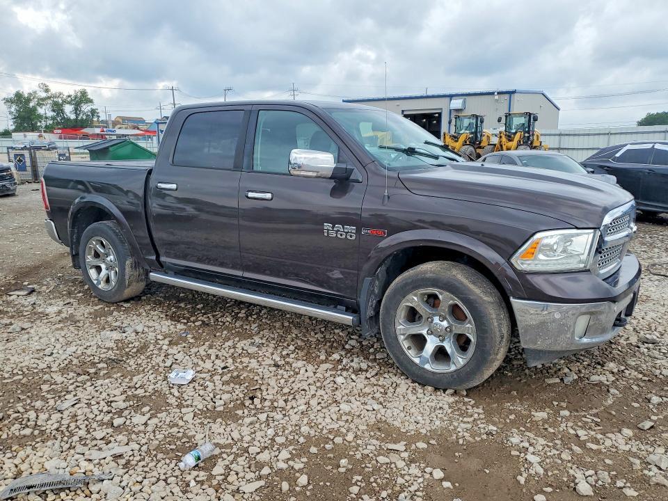 2016 RAM 1500 LARAMIE 4WD 3.0L V6 TDSL — Фото 4 из 12