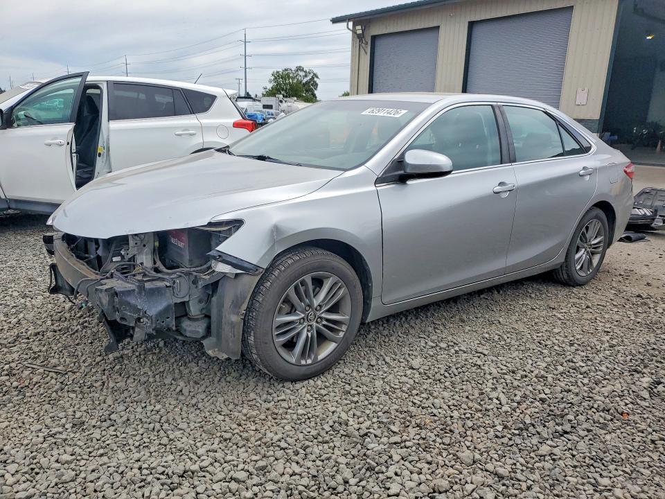 4T1BF1FK2FU907027 2015 TOYOTA CAMRY photo no. 1