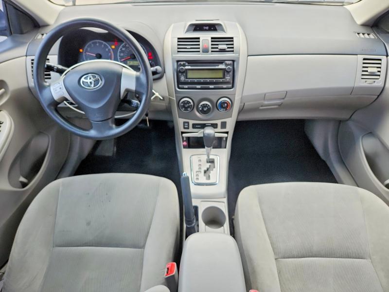 2012 TOYOTA COROLLA LE — Фото 8 из 12