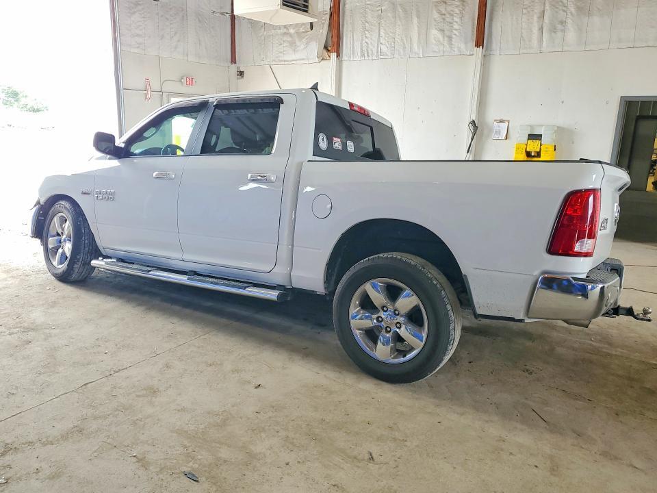 2016 RAM 1500 SLT — Фото 2 из 12