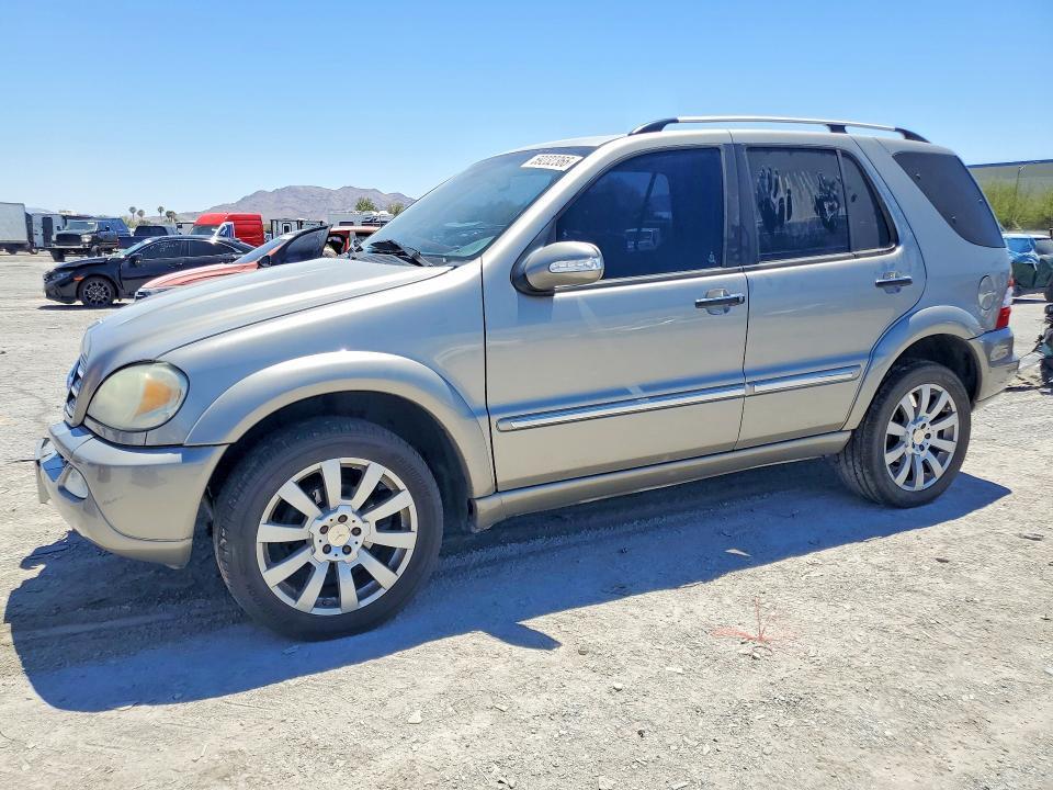2005 MERCEDES-BENZ ML 4JGAB57E95A542692