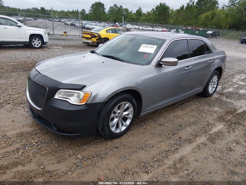 2C3CCAAG3FH755223 2015 CHRYSLER 300 photo no. 2