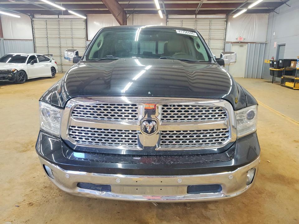 2016 RAM 1500 LARAMIE 3.0L V6 TDSL CREW CAB — Фото 5 из 12