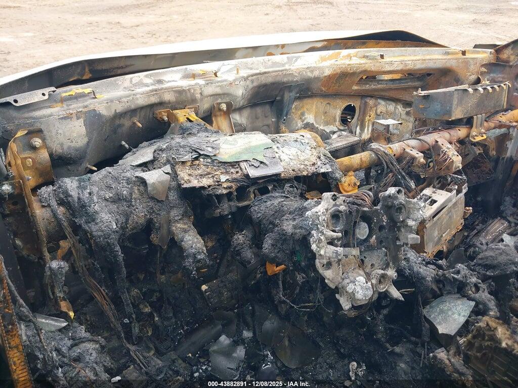 KMHLM4DG7SU960052 2025 HYUNDAI ELANTRA photo no. 7