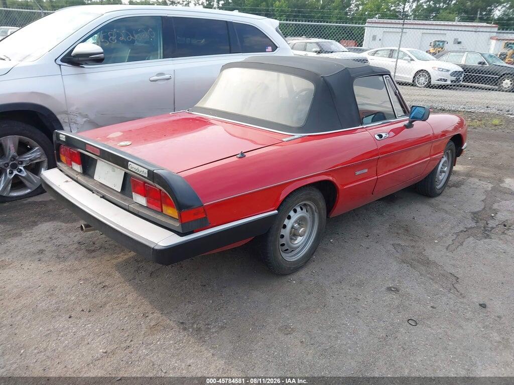ZARBA5648H1045552 1987 ALFA ROMEO SPIDER photo no. 4
