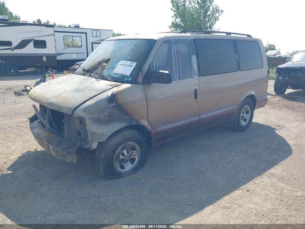 1GKEL19W8VB503981 1997 GMC SAFARI PASSENGER photo no. 2