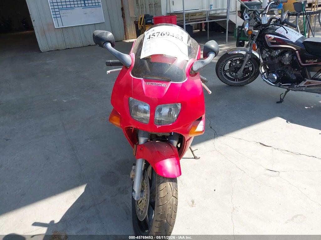JH2RC3602VM700648 1997 HONDA VFR750 photo no. 5