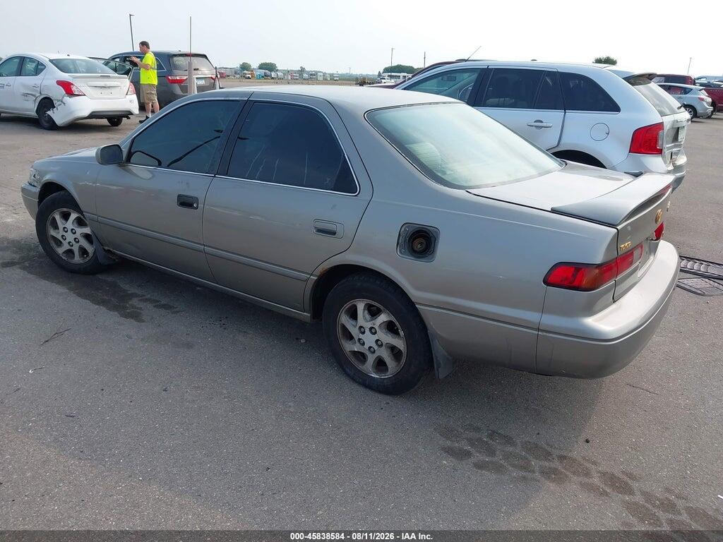 4T1BF28K4WU054519 1998 TOYOTA CAMRY photo no. 3